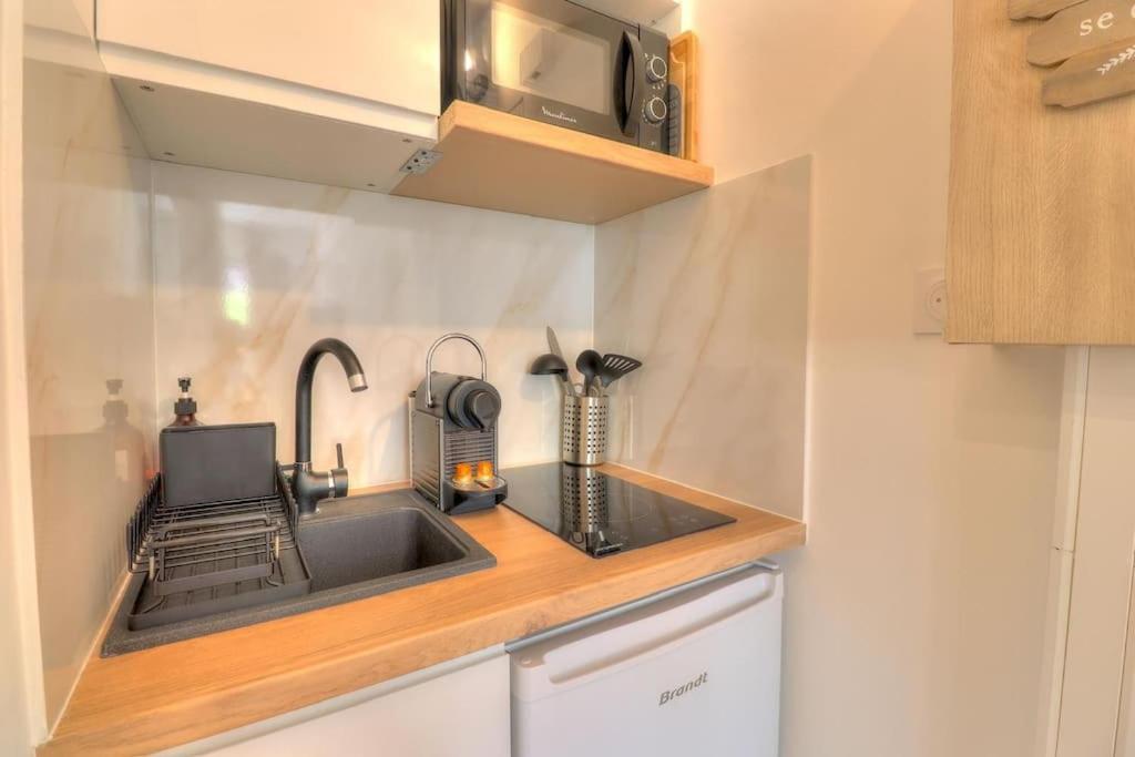 Charmant Studio Renove A Antibes, Plage A 10 Min A Pied Kültér fotó